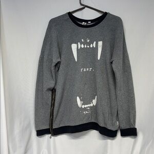 Vans Rawr bite long sleeve side zip Gray and Black Crewneck sweatshirt L